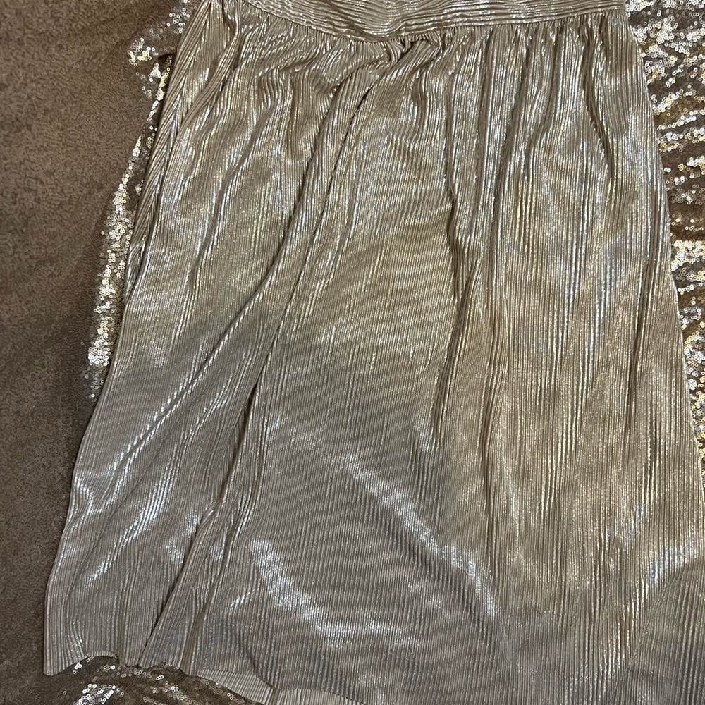 Gold Metalic midi skirt Who What Wear